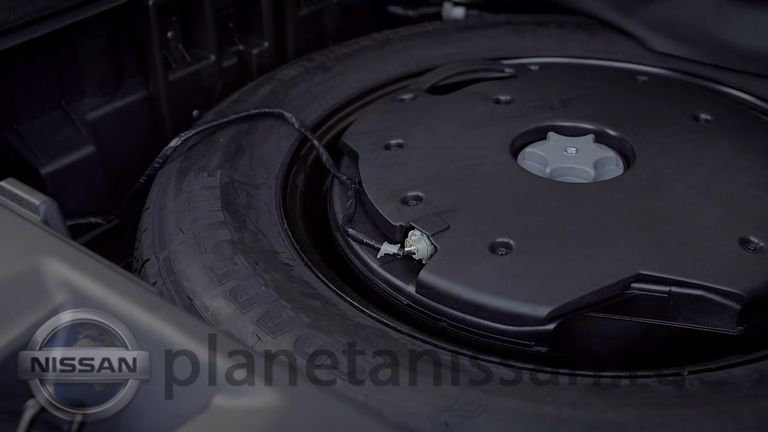 Запасное колесо в Nissan Murano 2015 года выпуска